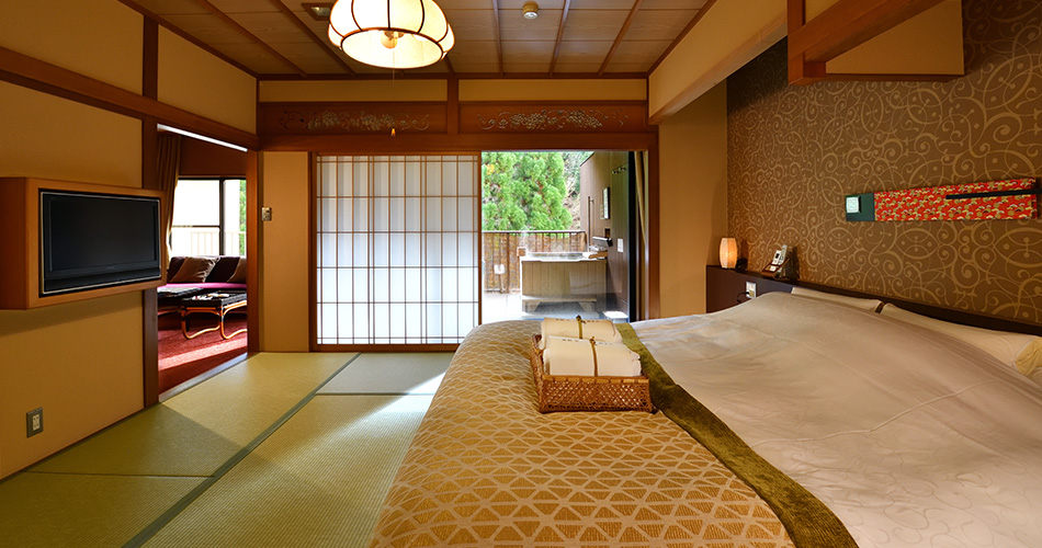 Japanese style double room with open air bath