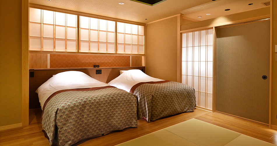 Spacious Japanese Western style room with open air bath