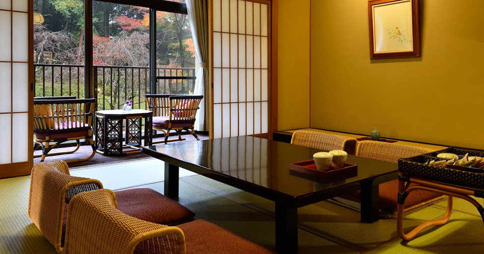 Spacious Japanese Western style room with open air bath