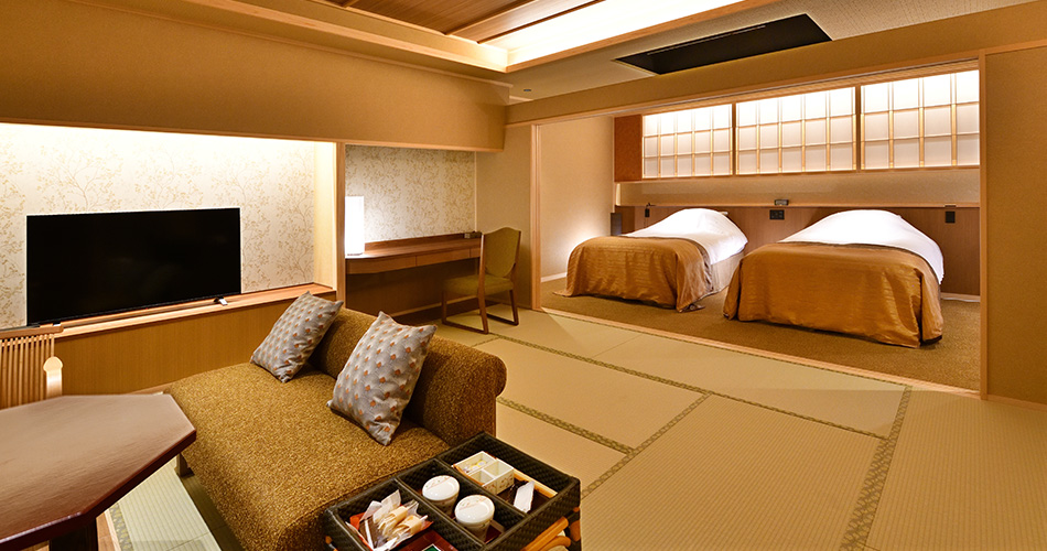 Semi suite with open air bath