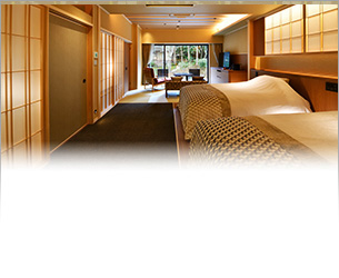 Spacious Japanese style room with open air bath